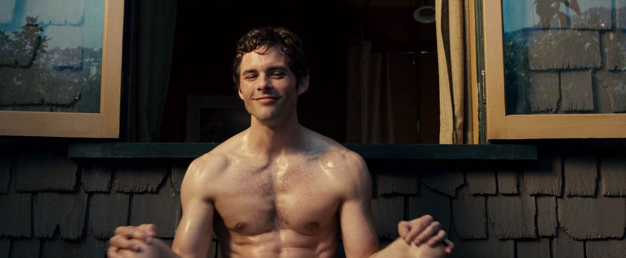 James Marsden Naked in "Death at a Funeral" (NSFW)