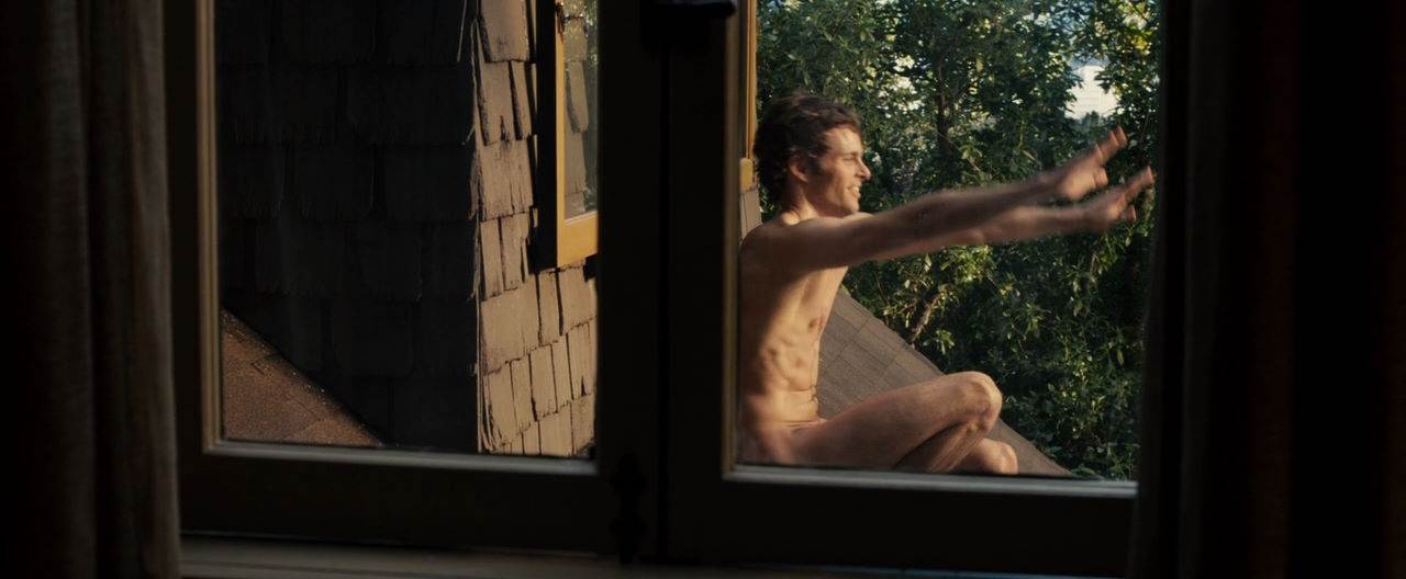 James Marsden Naked in "Death at a Funeral" (NSFW)