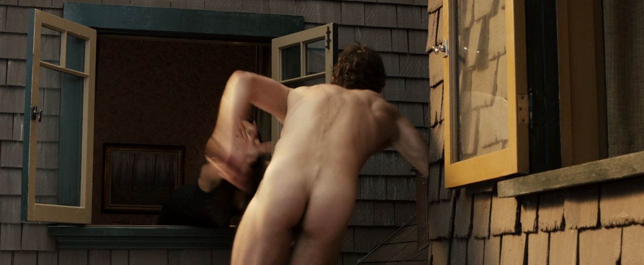 James Marsden Naked in "Death at a Funeral" (NSFW)