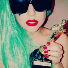 Lady Gaga กับทรงผมแปลกๆ