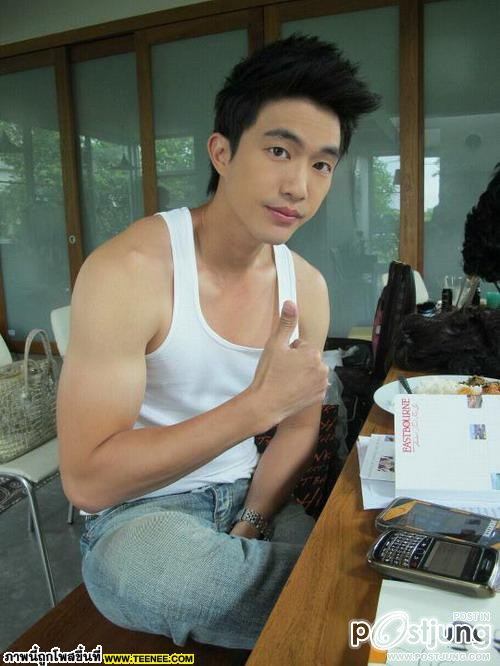 แพ้สายตาชวนฝัน