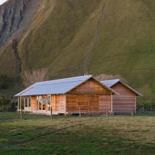 บ้านไม้เชิงเขาน่ารักมากCoastal House Designs - Capturing Coastline and the Mountains