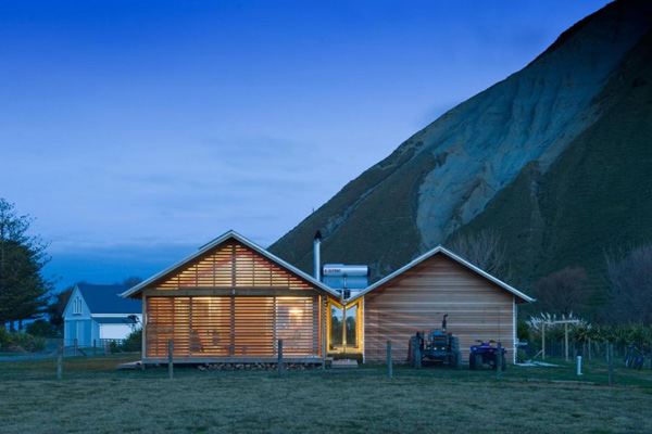 บ้านไม้เชิงเขาน่ารักมากCoastal House Designs - Capturing Coastline and the Mountains