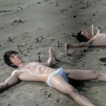 ถ้าคุณเจออยู่บนชายหาด คุณจะทำยังไง?