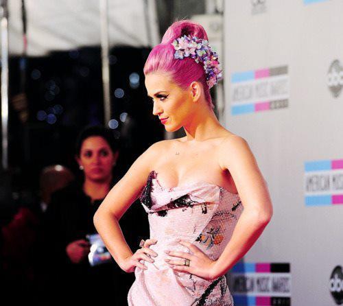 Katy Perry สวยสง่ามากๆ  @AMAs 2011