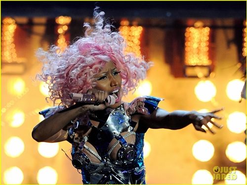 Nicki Minaj @AMAs 2011