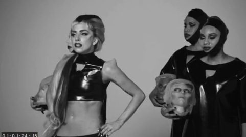 ภาพจาก MV Lady Gaga – Born This Way เวอร์ชั่นที่สอง