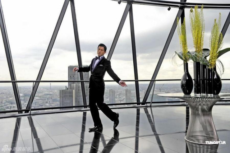 Aaron Kwok behind the fashion shoot @ Gherkin in London