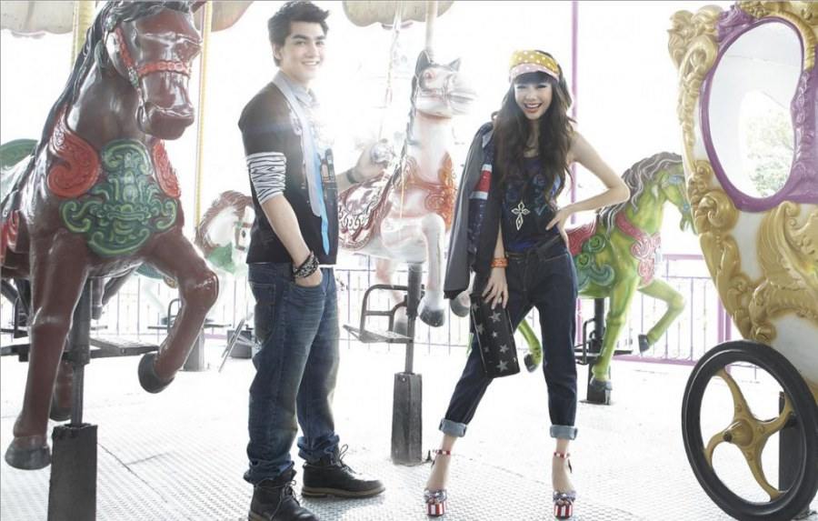 เต้ย-จรินทร์พร & เม้าส์-ณัฐชา @ เปรียว vol. 31 no. 687 November 2011