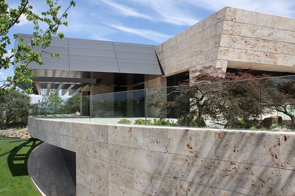 Modern Zen House Design in Madrid, Spain