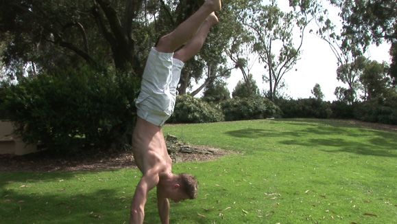 หนุ่่มDakota ยิ้มหวาน