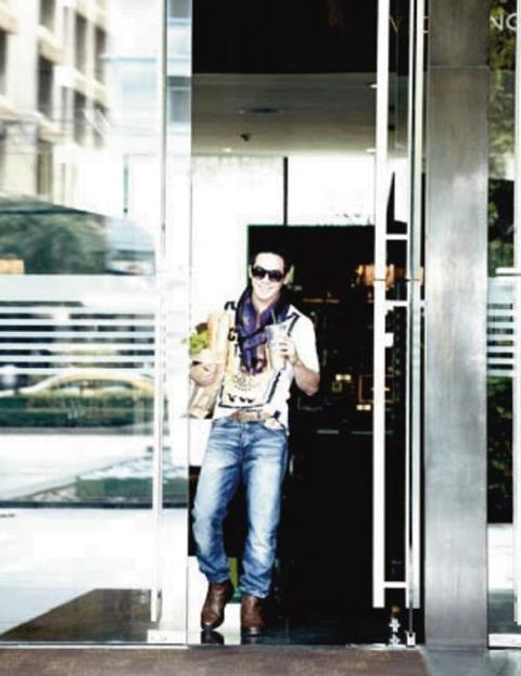 โป๊ป ธนวรรธน์ @ เปรียว vol. 31 no. 687 November 2011