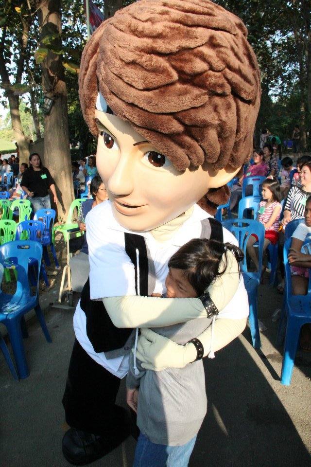 เบิร์ดแลนด์ ช่วยเหลือผู้ประสบภัยน้ำท่วม ณ.ค่ายหลวงบ้านไร่ จ.ราชบุรี