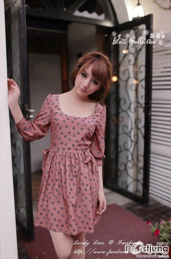 Lovely Lace @ Facebook