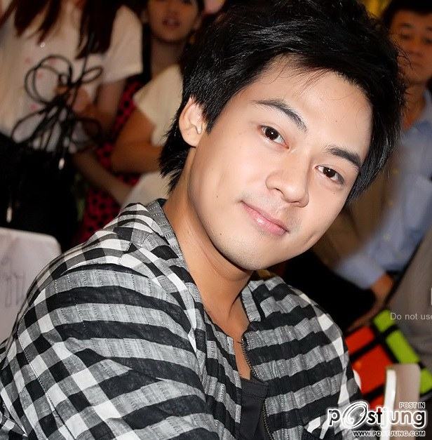 ซูมๆคนหล่อมากมาย