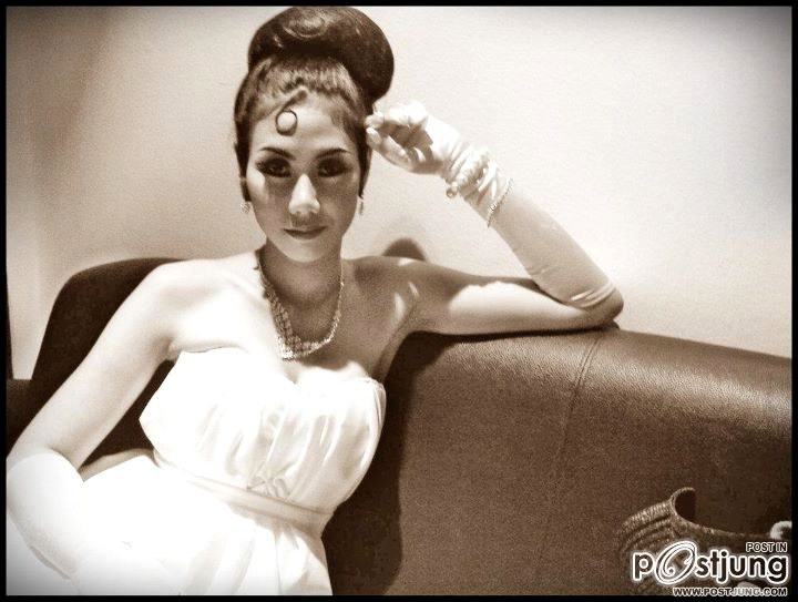 ก่อนเริ่มการแสดง