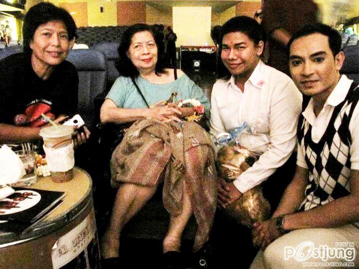 ศาสตราจารย์ ดร.มัทนี รัตนิน ผู้ดัดแปลงบทละคร เรื่อง บุษบาริมทาง-อีสาน