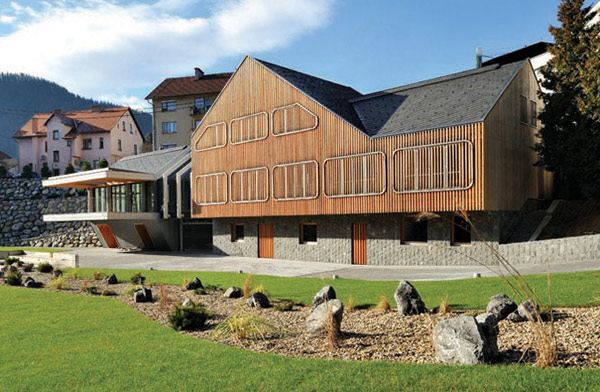 Progressive Architecture - Timber and Stone Two-homes-in-one Design