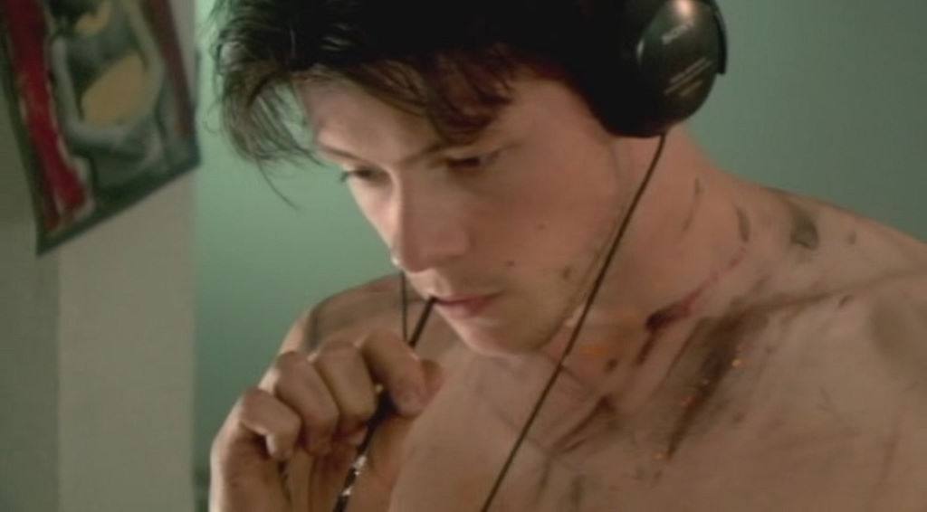 Glee Star Cory Monteith Naked in "Bloody Mary"