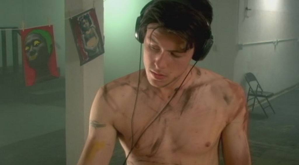 Glee Star Cory Monteith Naked in "Bloody Mary"