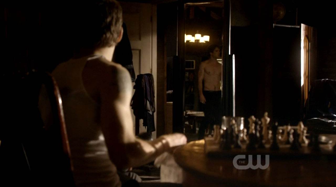 Paul Wesley & Ian Somerhalder Shirtless in "Vampire Diaries" Ep 1×04
