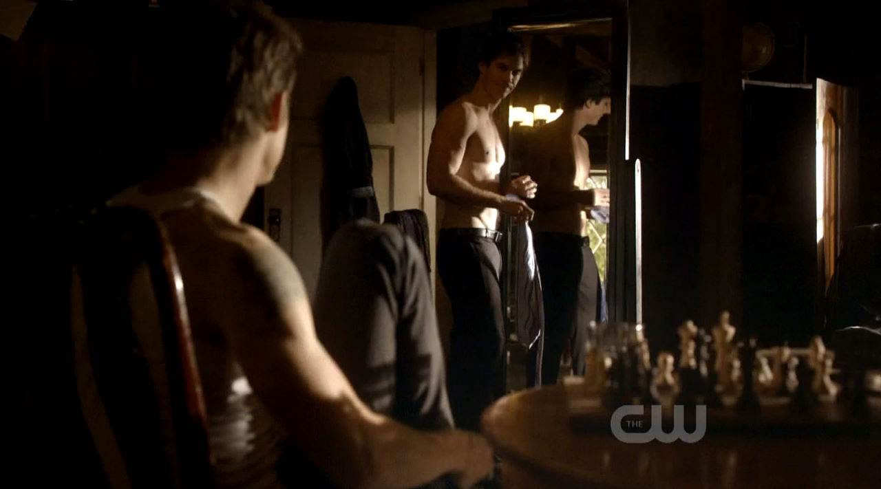Paul Wesley & Ian Somerhalder Shirtless in "Vampire Diaries" Ep 1×04
