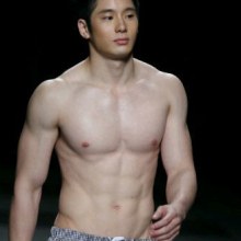 นั่นมันนมหรือกระสอบทราย....แน่นได้อีก