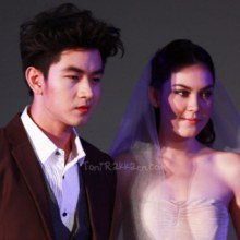 โทนี่ รากแก่น & แมท ภีรนีย์ @ งานPremiere Twilight Saga Breaking Dawn