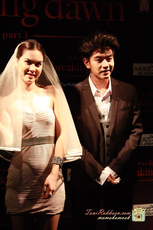 โทนี่ รากแก่น & แมท ภีรนีย์ @ งานPremiere Twilight Saga Breaking Dawn