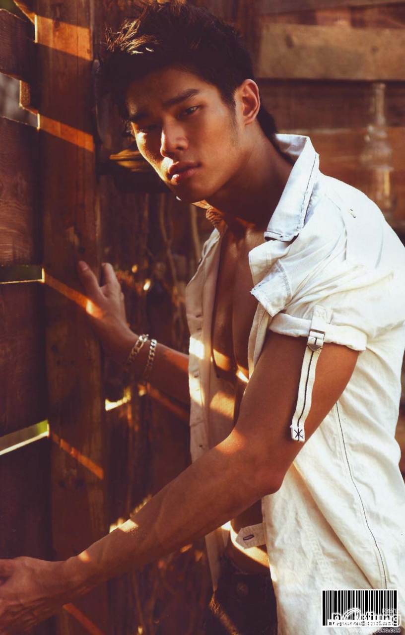 ตี๋แซ่บๆๆซีสสๆๆแยกเซ็ต