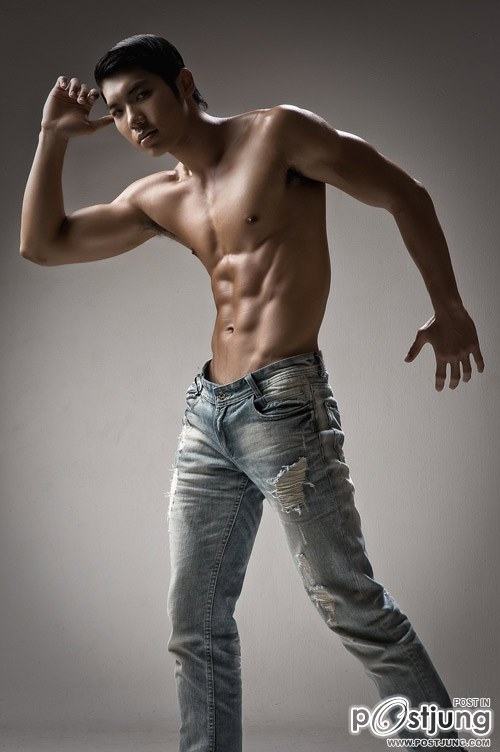 หนุ่มนัวๆ น่าแยกเซ็ต