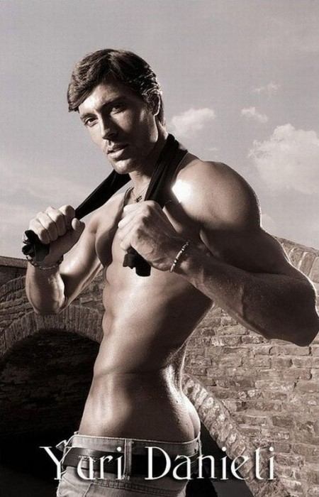 Sexy Italian Hunks @ Male Model 2012 Calendar