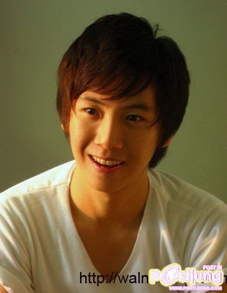 หนุ่มหล่อหน้าใส เห็นแล้วใจมันตุ้มๆต่อมๆ