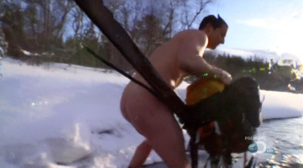 Bear Grylls Naked Again in "Man vs. Wild" Season Premiere