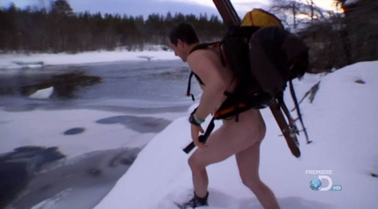 Bear Grylls Naked Again in "Man vs. Wild" Season Premiere