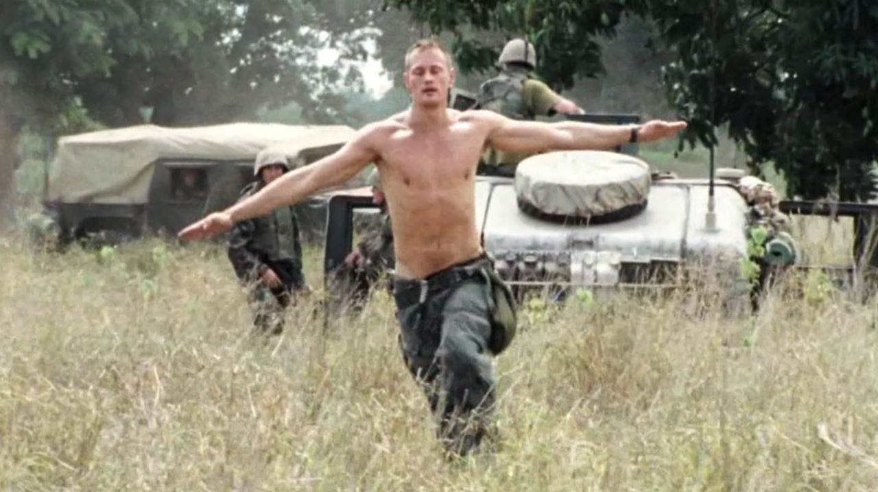 Alexander Skarsg&aring;rd, Kellan Lutz, et al in "Generation Kill"