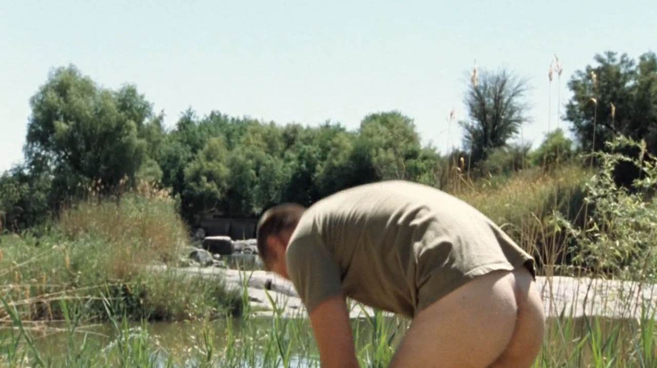 Alexander Skarsg&aring;rd, Kellan Lutz, et al in "Generation Kill"