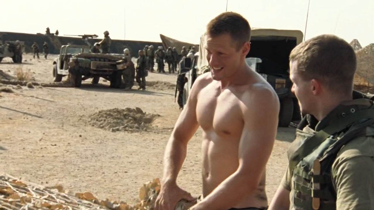 Alexander Skarsg&aring;rd, Kellan Lutz, et al in "Generation Kill"