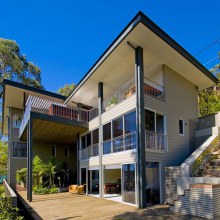 Bay House Design on Australia Shoreline