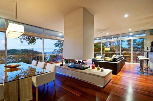 Bay House Design on Australia Shoreline