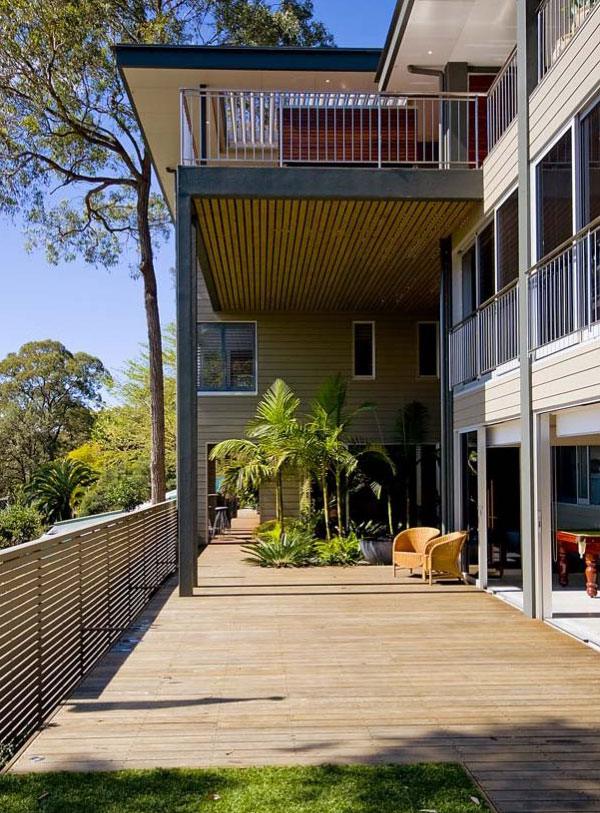 Bay House Design on Australia Shoreline