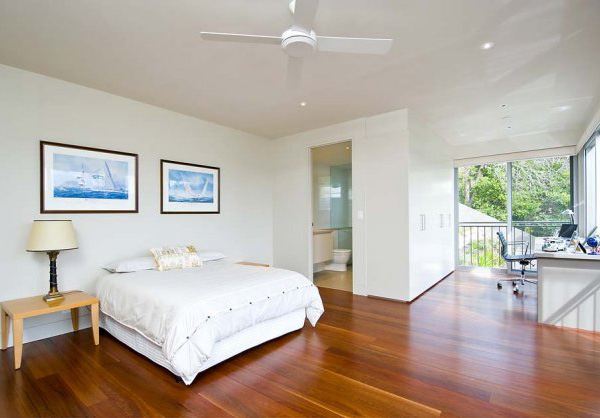 Bay House Design on Australia Shoreline