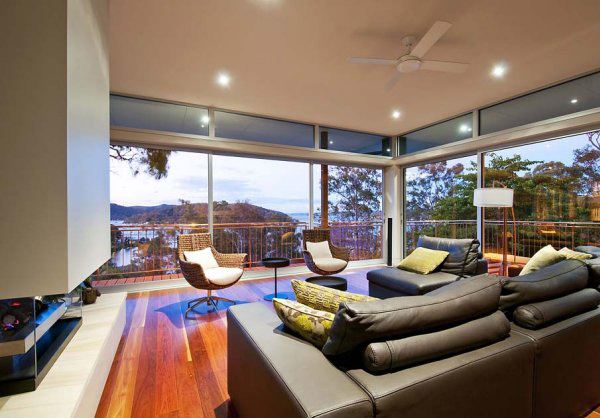 Bay House Design on Australia Shoreline