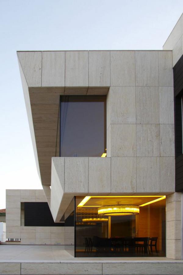 Cliff House Design in Galicia, Spain