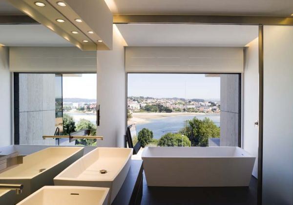 Cliff House Design in Galicia, Spain