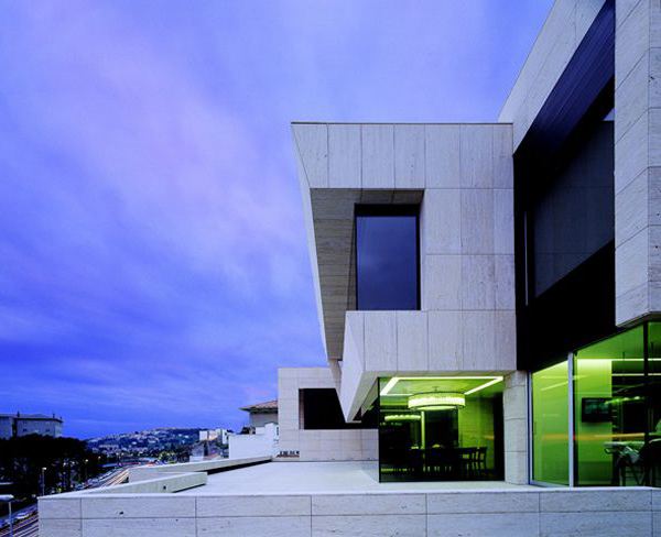 Cliff House Design in Galicia, Spain