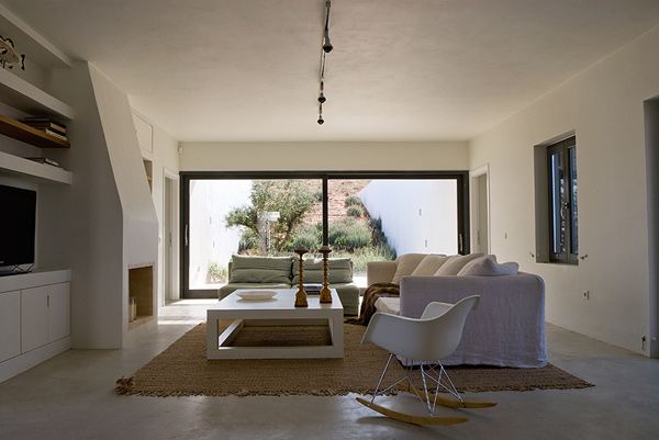 Rustic Stone Homes &ndash; Bridge House in Greece