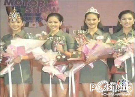 ชมพู่ อารยา