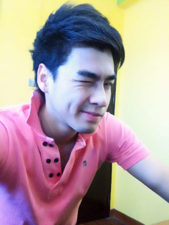 เพ็ชร ฐกฤต พระเอกหน้าใหม่