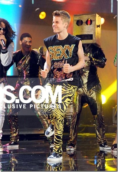 Justin Bieber in Sleeveless Top